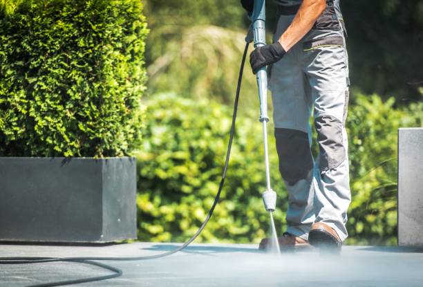 Best Parking Lot and Garage Cleaning  in North Fond Du Lac, WI